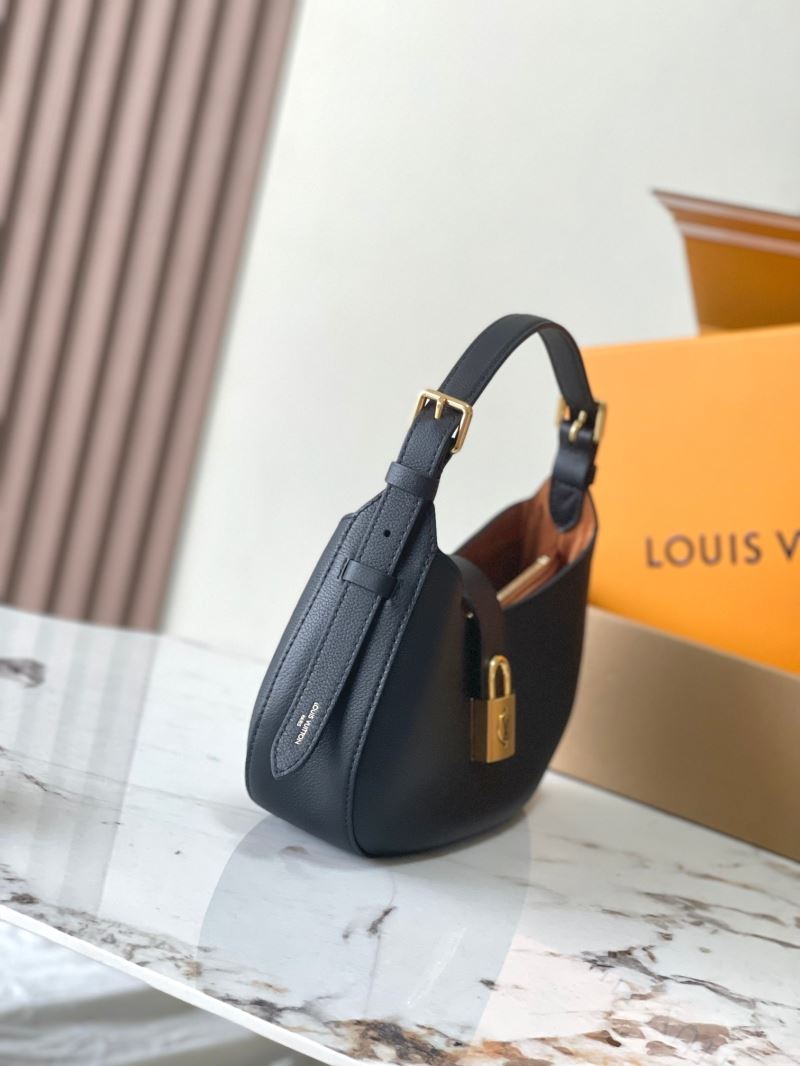 Louis Vuitton Hobo Bags